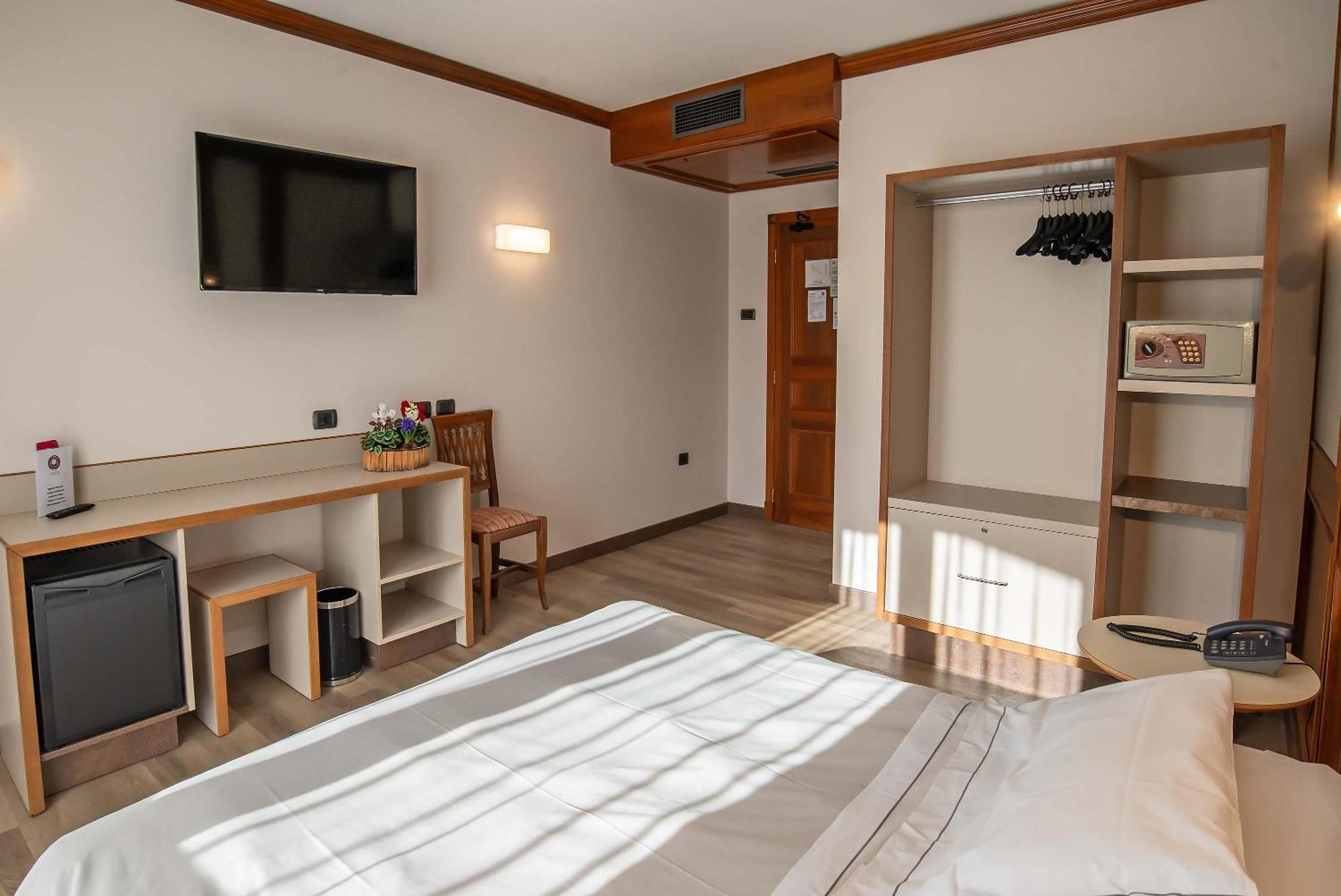 Hotel Relais Du Foyer Chatillon