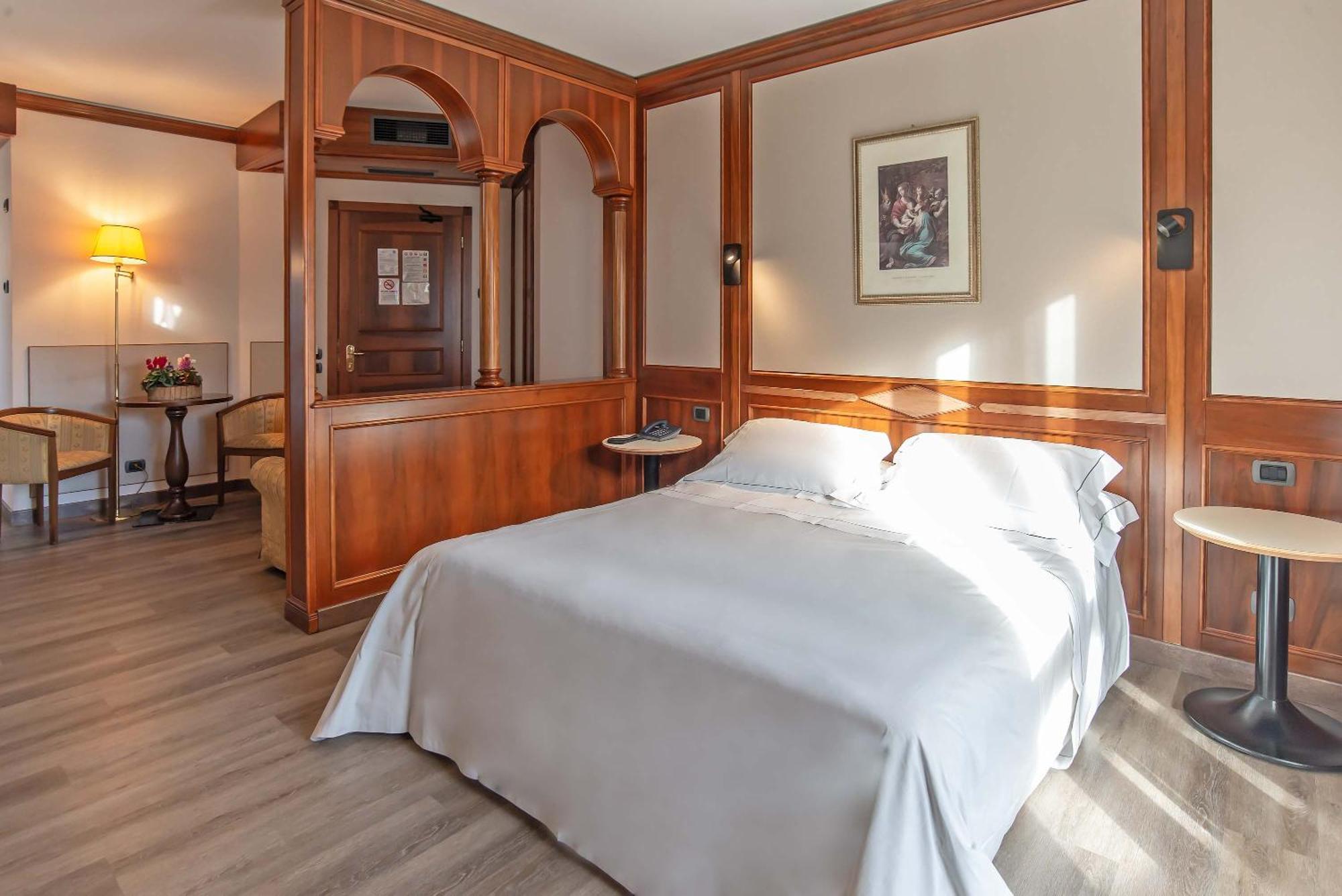 Relais Du Foyer Hotel Châtillon